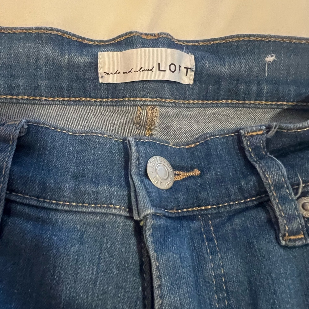 Loft size 28/6 the skinny blue jeans